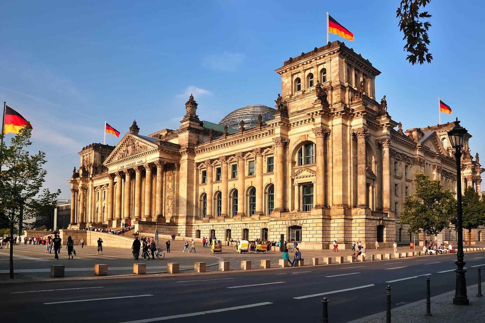 destination-berlin-01 https://bisshovromon.com/wp-content/uploads/2018/09/destination-berlin-01.jpg